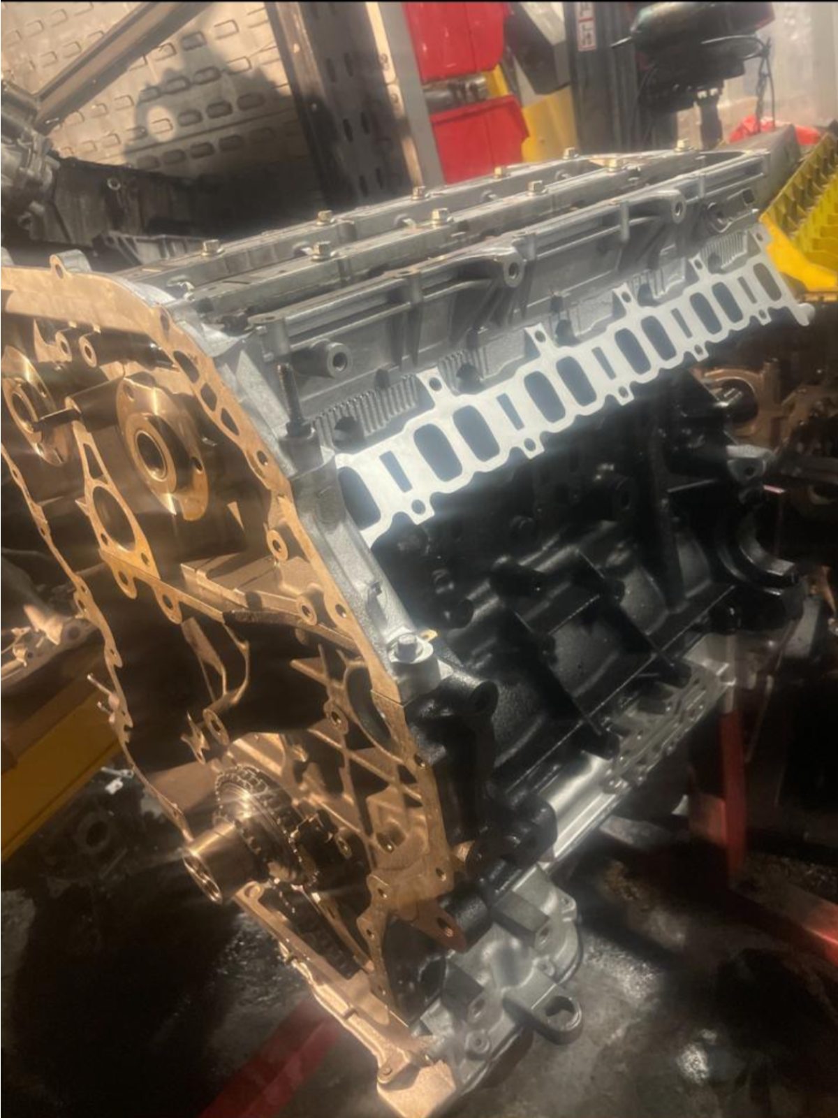 Brand new 3.2 ford ranger engine direct from Ford ! The ideal replacement!