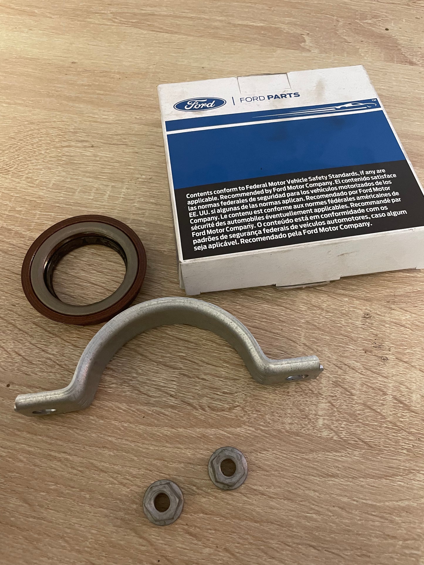 1.0 EcoBoost differential oil seal